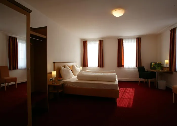 Zur Post Πανδοχείο Langenburg